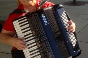 Read more about the article What Type of Accordion is Easier to Play: Button or Accordion?