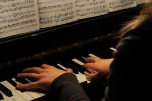 Read more about the article Most Beautiful Piano Songs and Pieces – Top 18