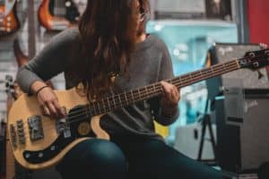 Read more about the article How Long Does It Take to Learn Bass Guitar?