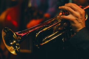 Read more about the article Flugelhorn Vs Trumpet – What Is the Difference Between Them?
